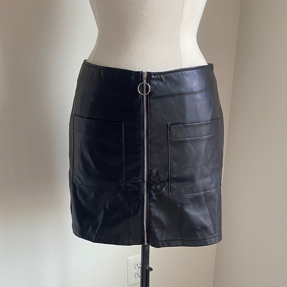 SHEIN Faux Leather Mini Skirt Womens Sz Large Black Vegan Leather Full Zip